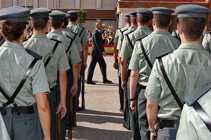 El director de la Guardia General, Arsenio Fernández de Mesa, en el cuartel de Valdemoro.