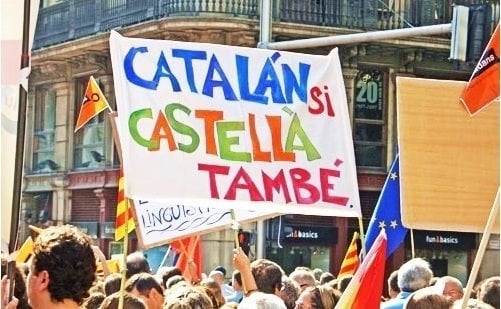 Manifestación en Cataluña a favor de la enseñanza en bilingüe.