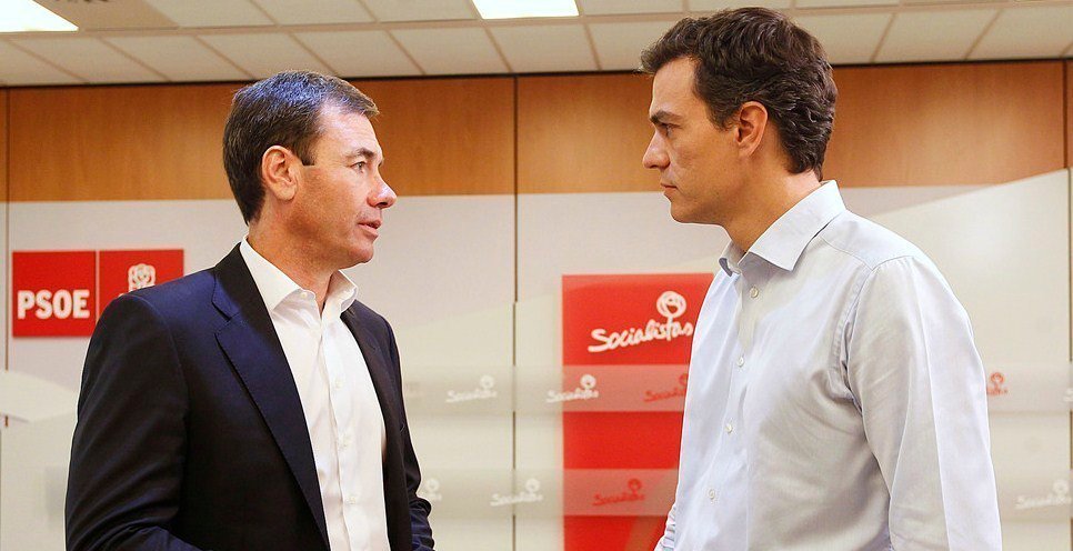 Tomás Gómez, en su primera reunión con el nuevo secretario general del PSOE, Pedro Sánchez.