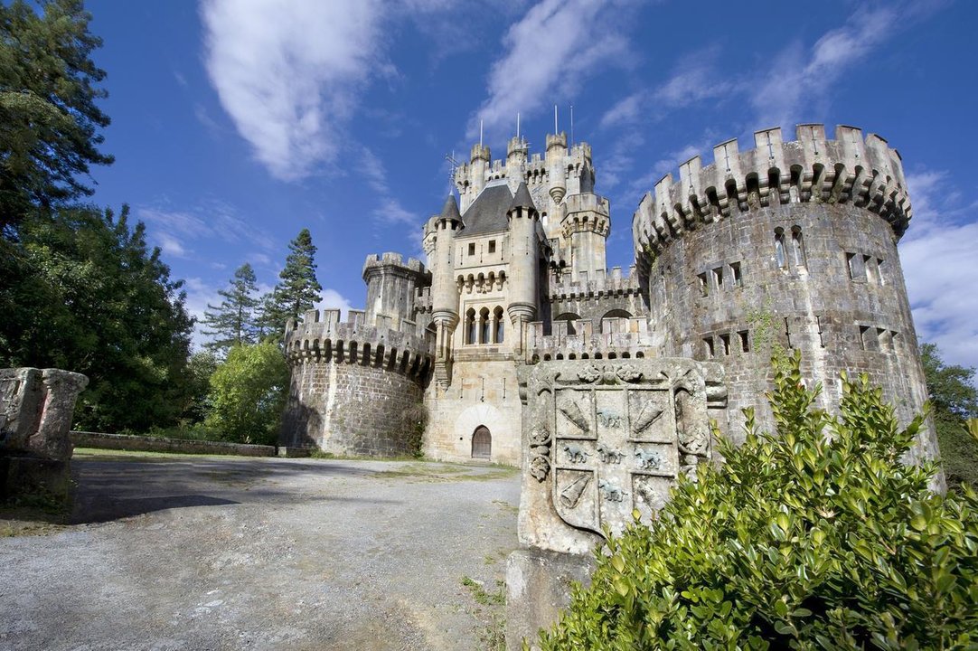 Castillo de Butrón, en Gatica (Vizcaya).