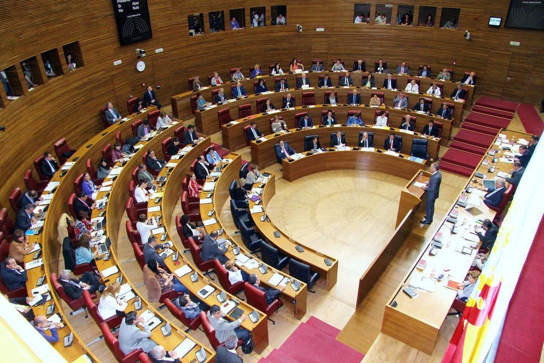 Pleno de las Cortes Valencianas.