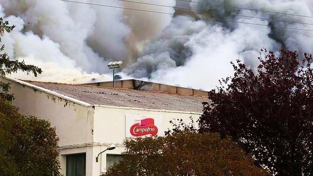 Incendio de la fábrica de Campofrío en Burgos.