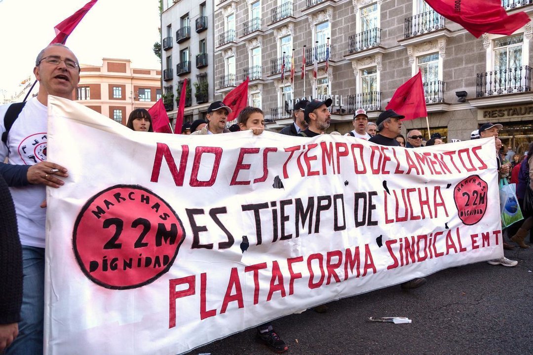Una pancarta de las Marchas de la Dignidad en Madrid el 22 de marzo de 2014.
