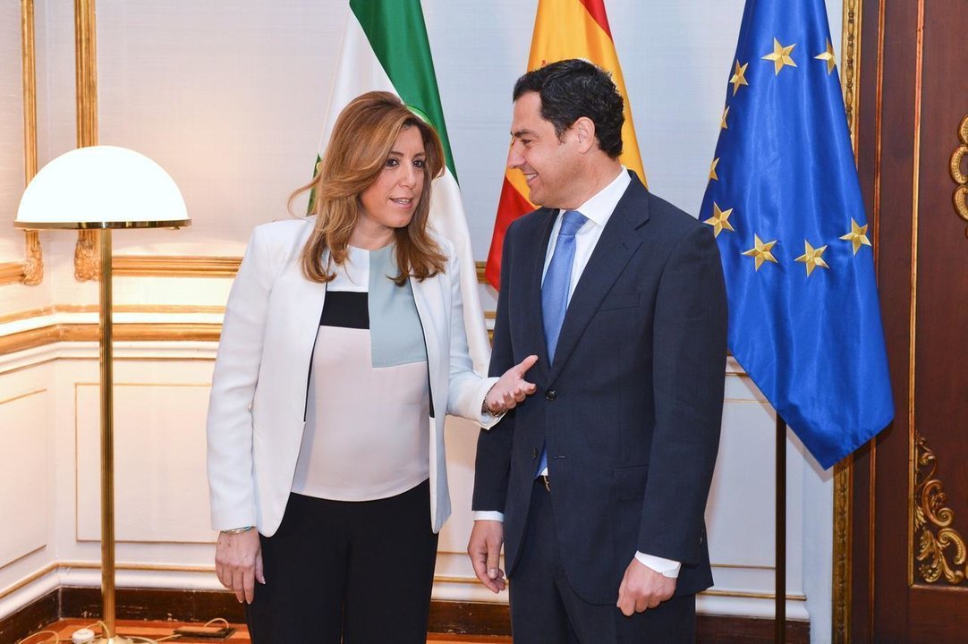 Susana Díaz recibe a Juanma Moreno (PP) tras las elecciones andaluzas del 22 de marzo.