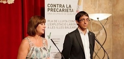 La presidenta de Baleares, Francina Armengol, con el Consejero de Trabajo, Iago Negueruela