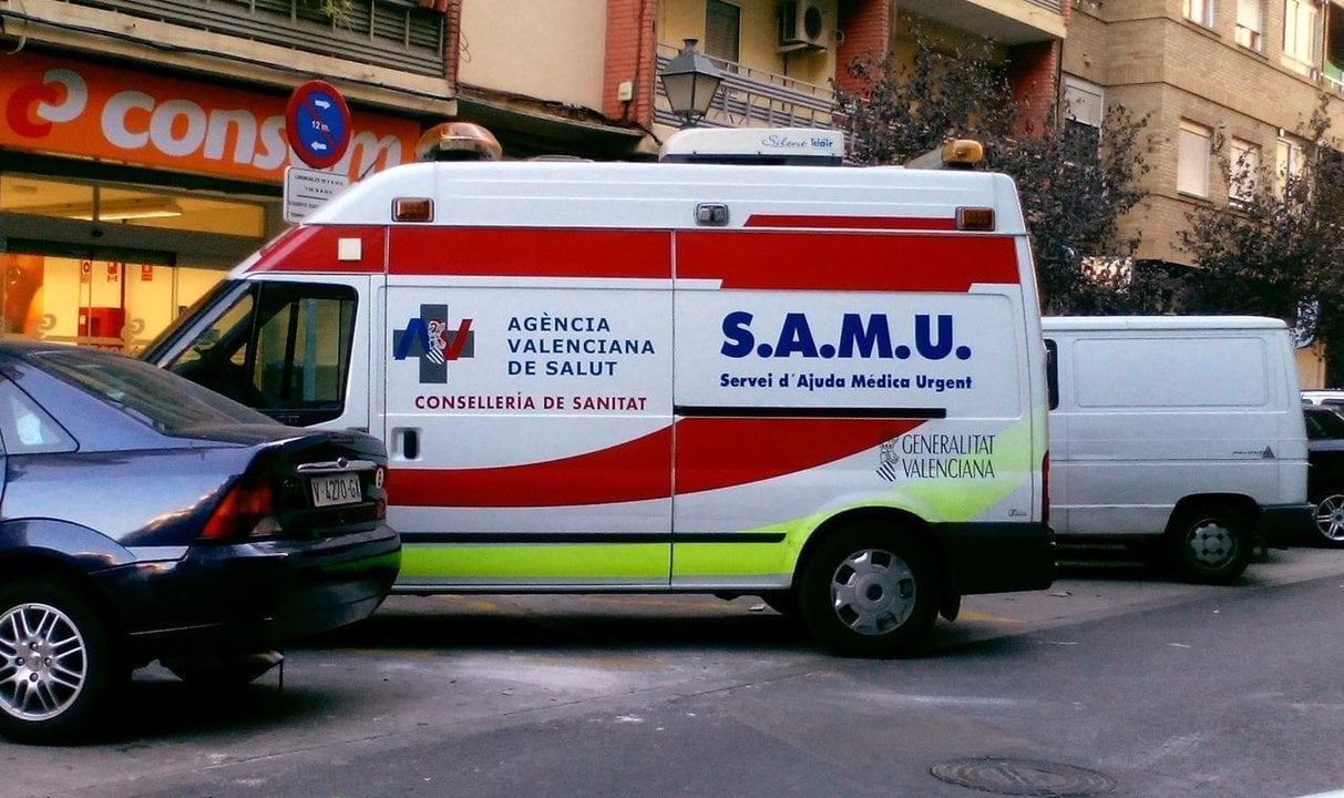Ambulancia de urgencias del Servicio Valenciano de Salud.