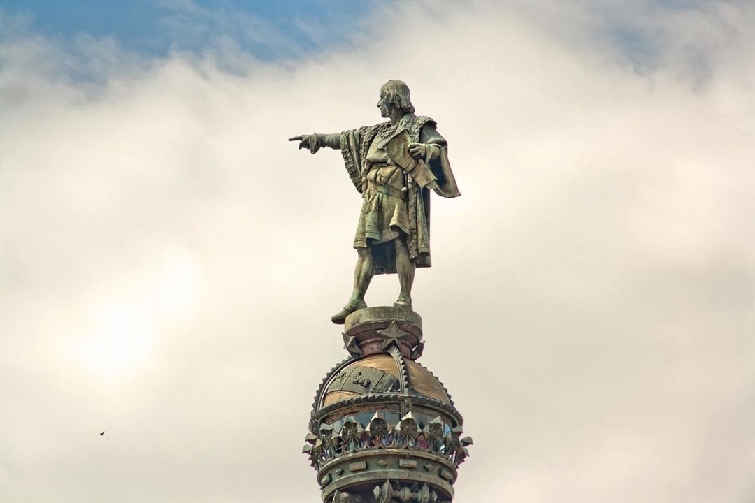 Estatua de Cristóbal Colón en Barcelona.
