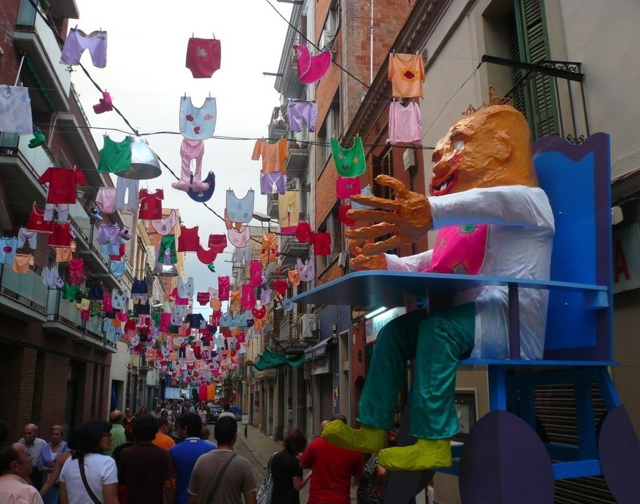 Fiestas del barrio de Sants de Barcelona.