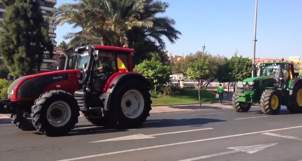 Manifestación de tractores en Murcia.
