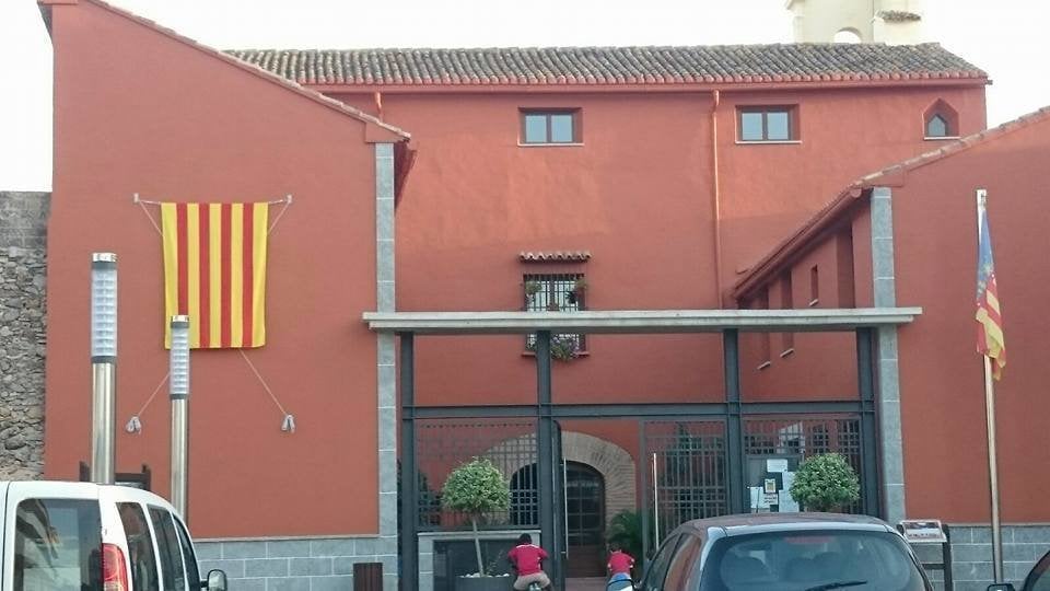 Una cuatribarrada catalana en el ayuntamiento de Potries (Valencia).