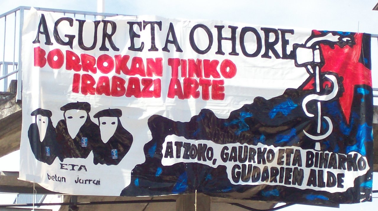 Pancarta de simpatizantes de ETA.