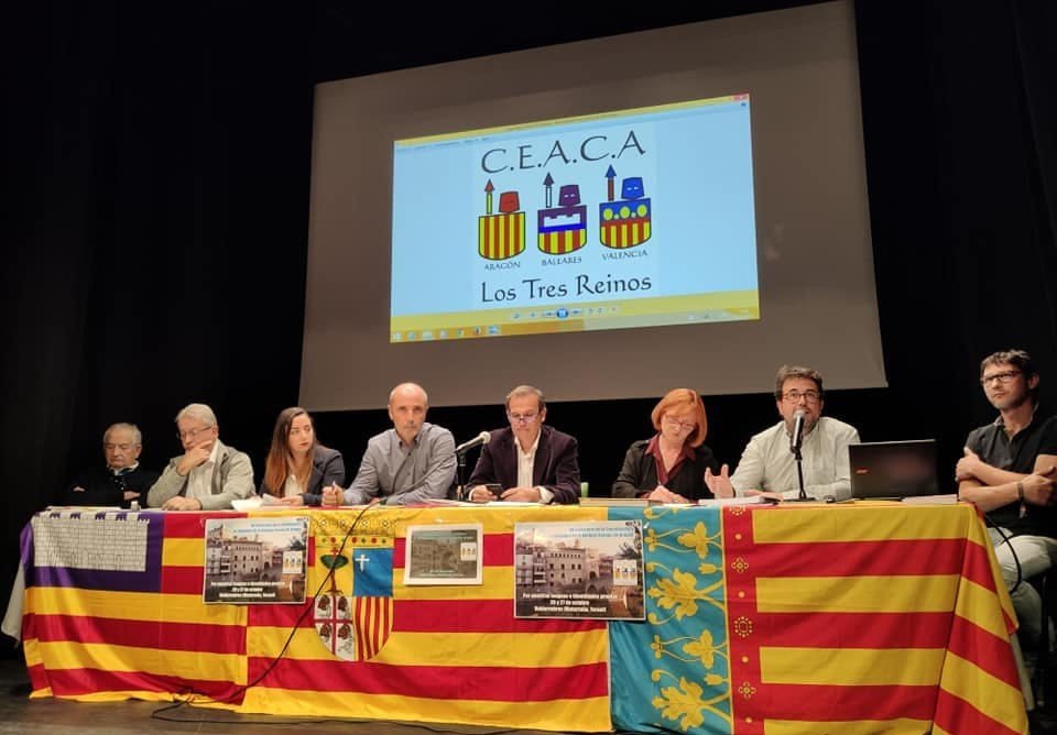 Mesa de debate de las lenguas de la Antigua Corona de Aragon
