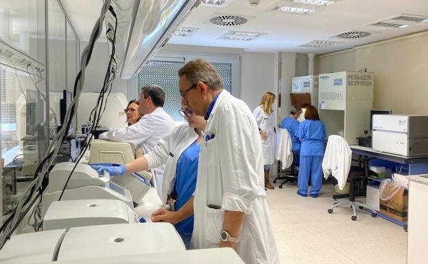 Laboratorio del hospital Arnau de Vilanova, en Valencia
