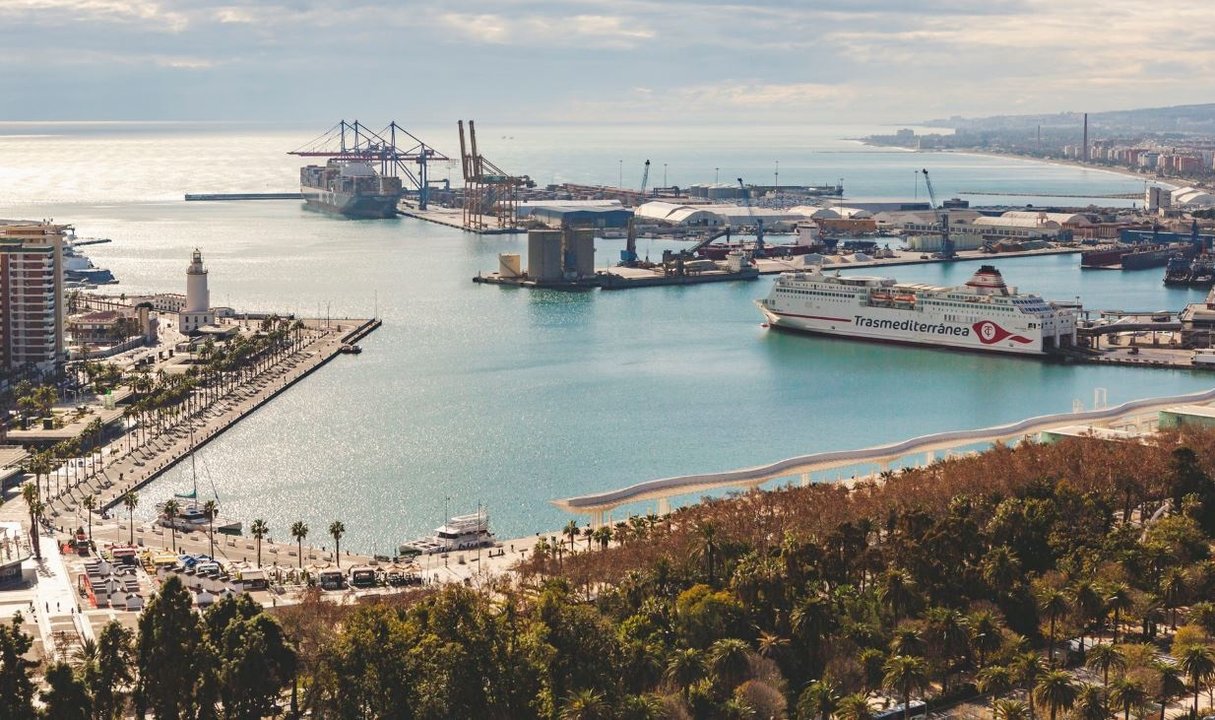 Fotografía del puerto de Málaga