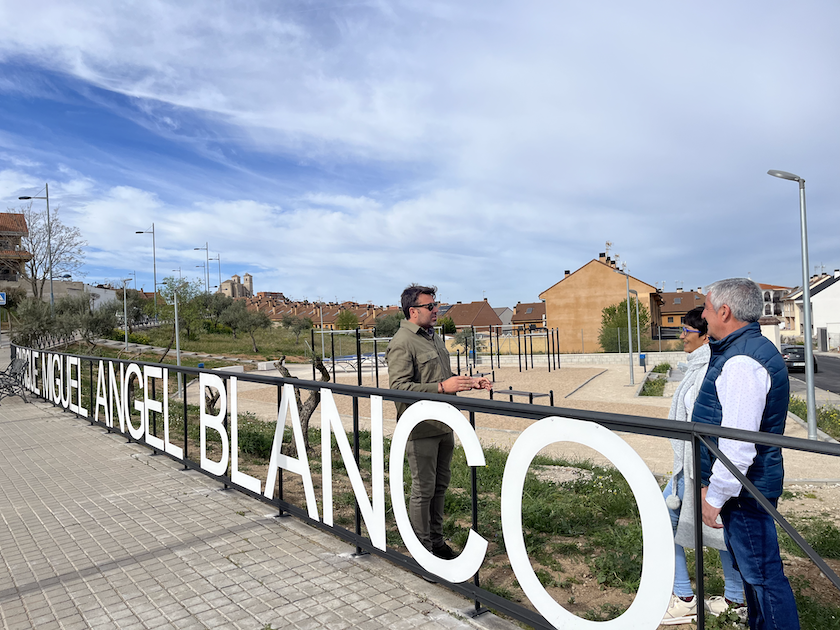 Miguel Ángel Blanco ya da nombre al nuevo parque de Campo Real.