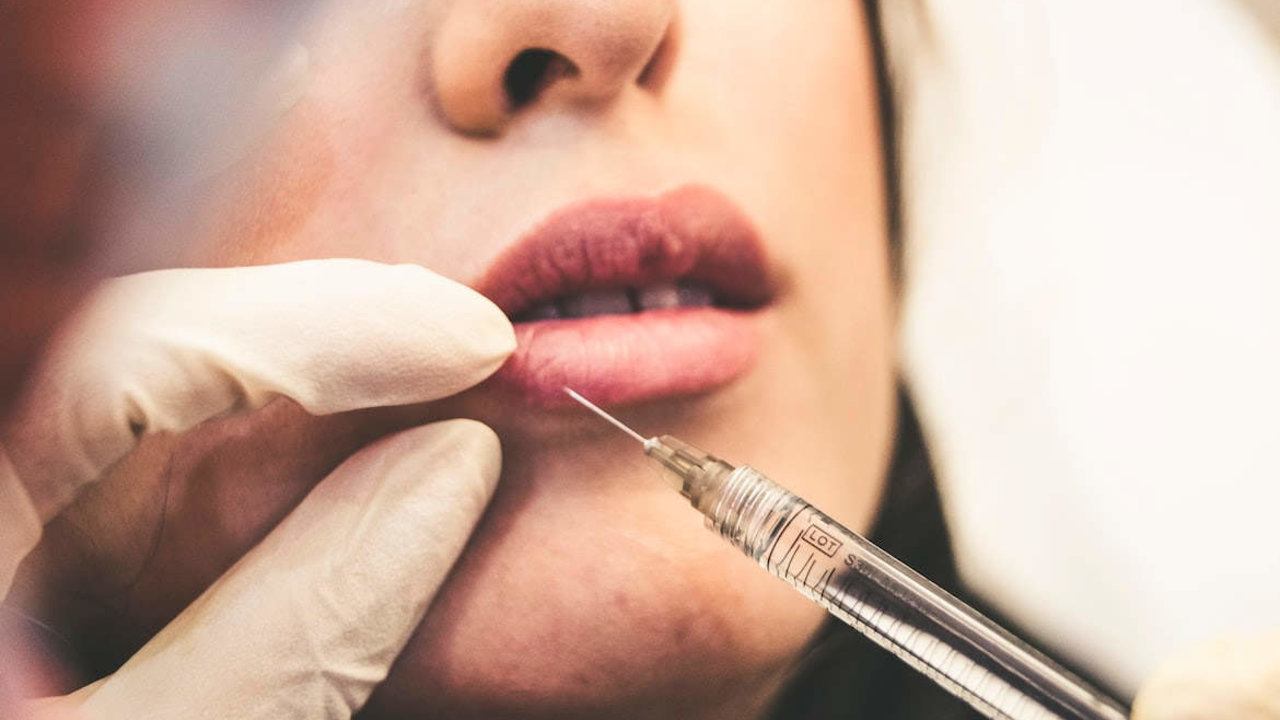 Multas de 90.001 euros a clínicas estéticas madrileñas que publicitan Botox. 