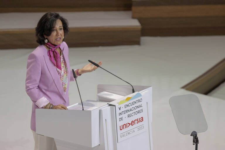 Ana Botín, presidenta del Banco Santander y Universia