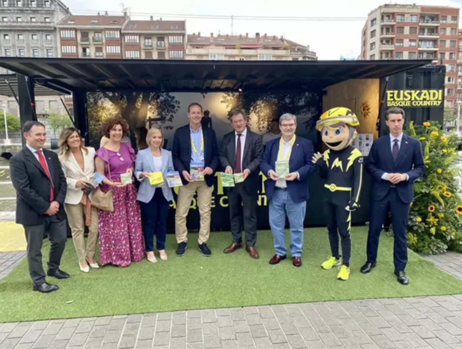 Inauguración del Fan Park en Bilbao, dos días antes de la salida del Tour de la capital vizcaína