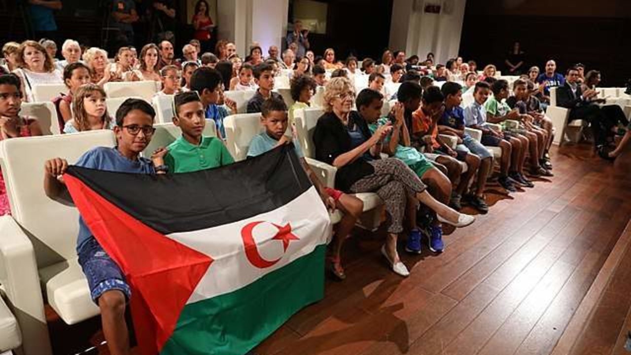 El adelanto electoral retrasa la llegada de los niños saharauis que pasan las vacaciones en España