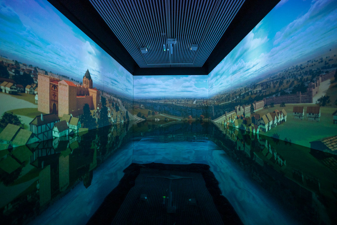 El Palacio episcopal de Salamanca inaugura una sala de realidad virtual 360º que recrea la construcción de la Catedral y de la ciudad.