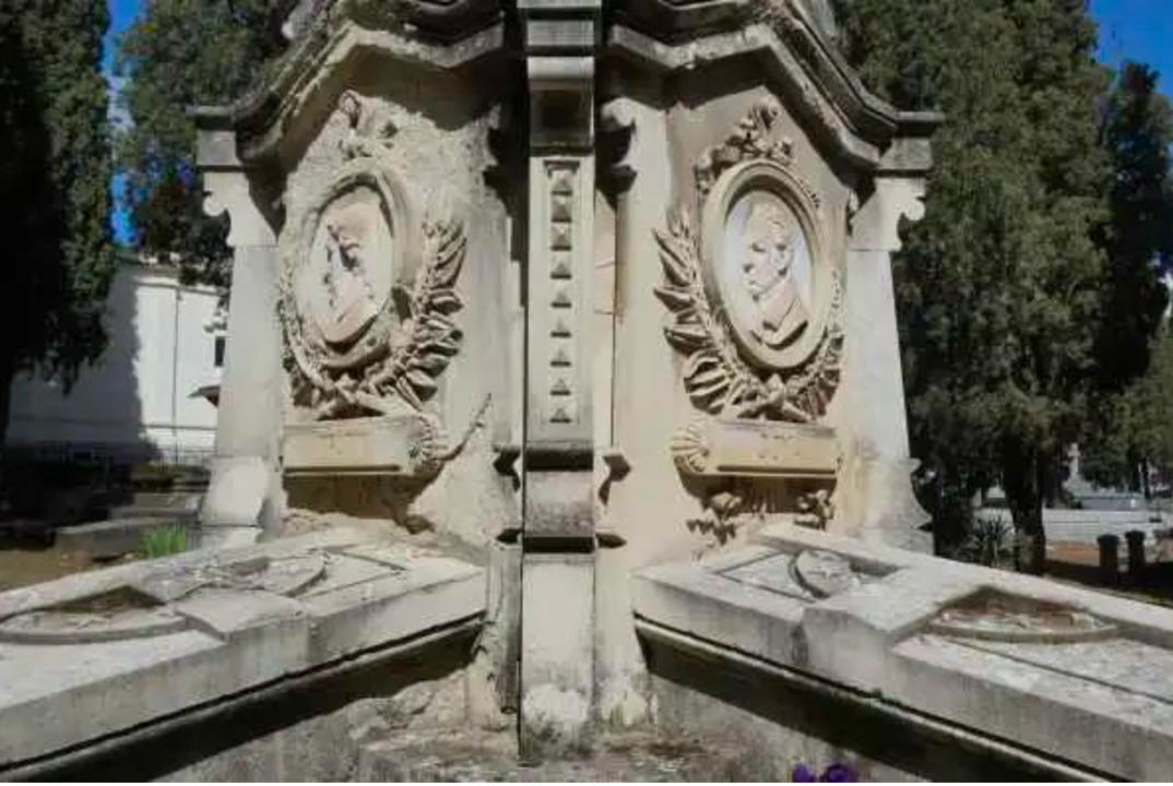 El Panteón de hombres ilustres del Cementerio Sacramental de San Isidro de Madrid