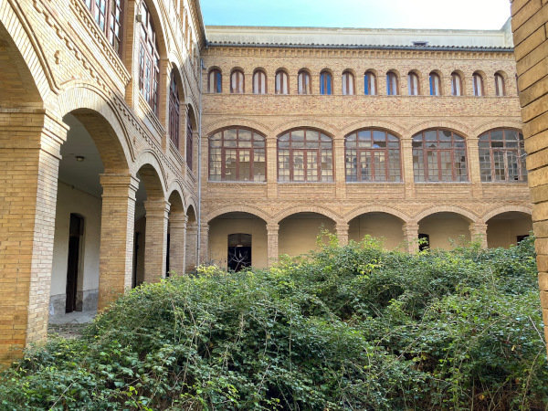 Patio del siglo XIX del Seminario de Huesca 