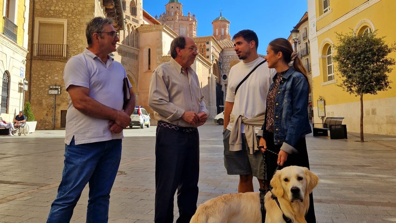 Los turolenses definirán dónde se puede pasear sin correa a los perros