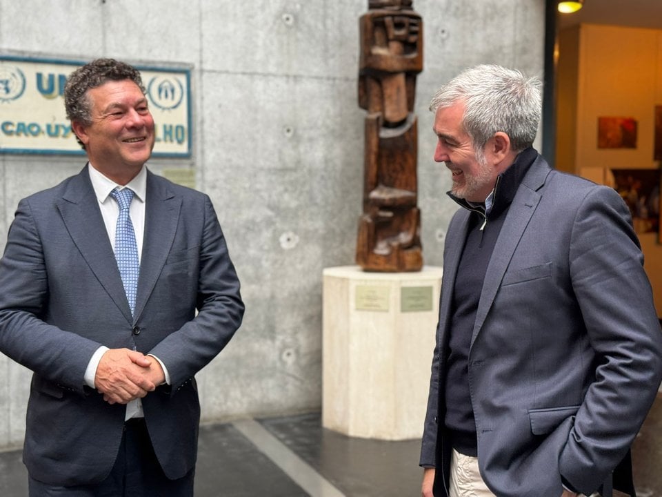 El presidente de Canarias Fernando Clavijo recaba en Ginebra el asesoramiento de Acnur y Unicef para garantizar la atención de los niños y niñas que llegan a las islas.