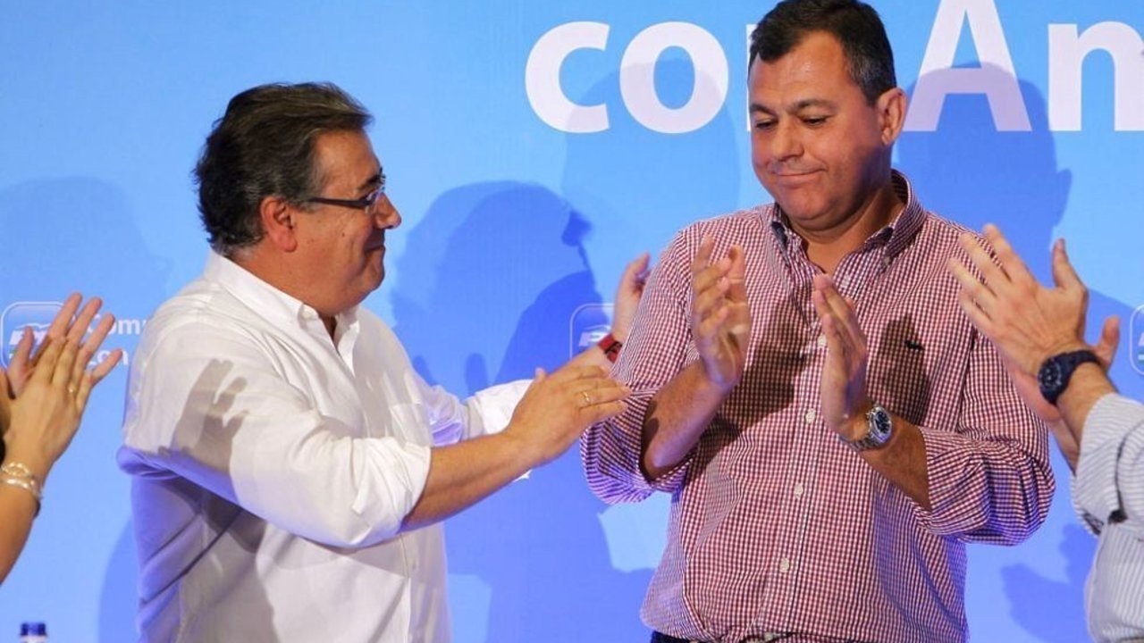 Los dirigentes sevillanos del PP Juan Ignacio Zoido y José Luis Sanz.