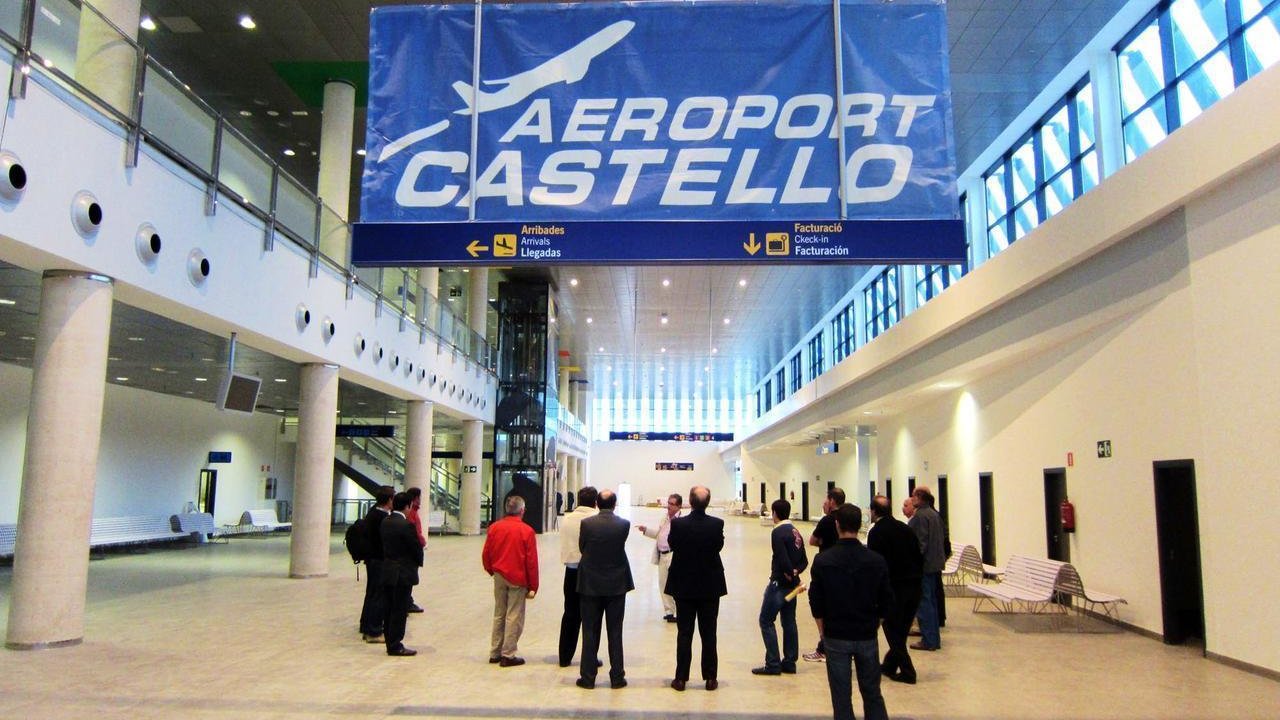 Uno de los vestíbulos del aeropuerto de Castellón.