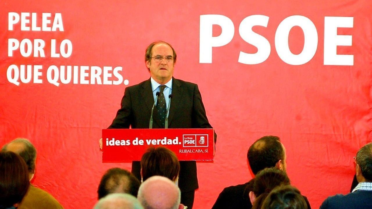 Ángel Gabilondo, en un acto del PSOE cuando era ministro de Educación.