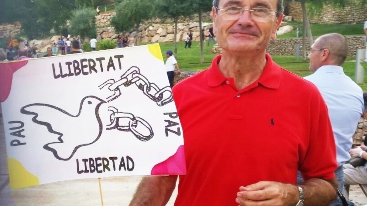 Manifestación de Societat Civil Catalana en Tarragona por la Diada