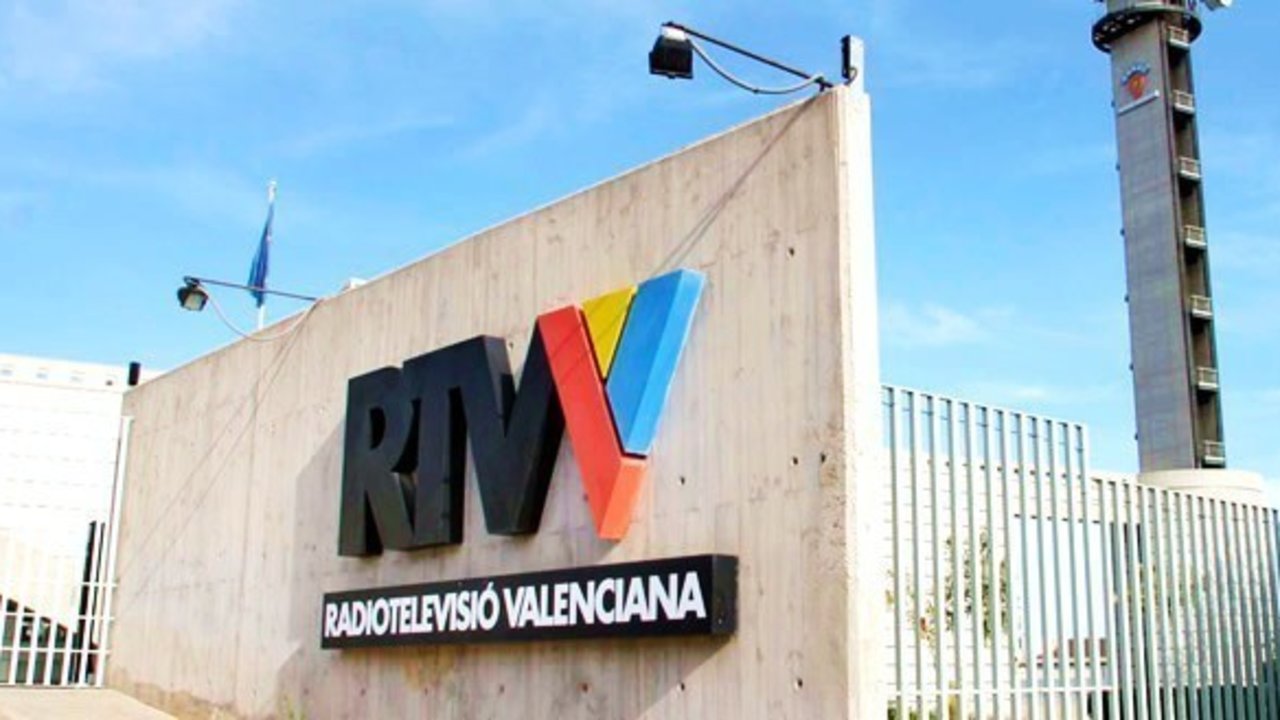 Entrada a las instalaciones de Radio Televisió Valenciana.