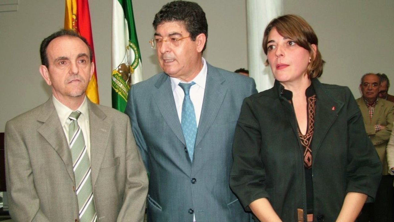 Los tres ex consejeros de IU: Rafael Rodríguez, Diego Valderas y Elena Cortés.