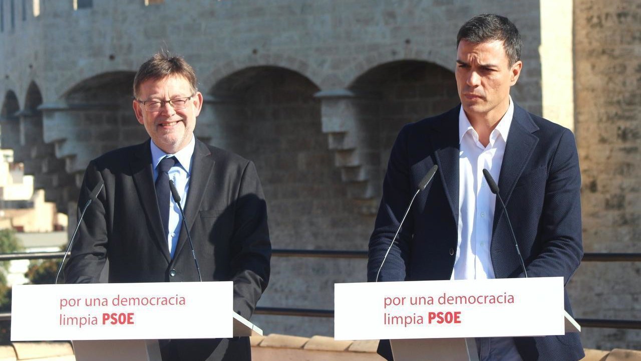 Ximo Puig, con Pedro Sánchez en un acto del PSOE en Valencia.