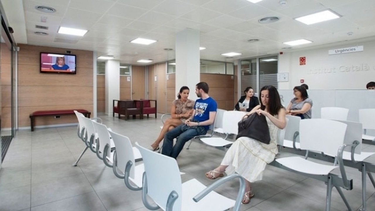 Sala de espera del Instituto Catalán de la Salud