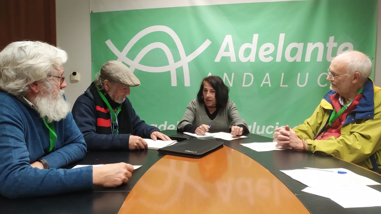 Ecologistas en Acción y Asedeca han mantenido un encuentro con el grupo Adelante Andalucía