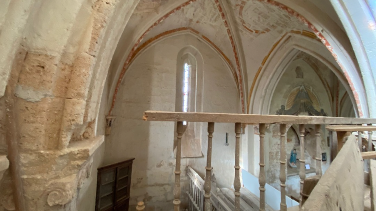 Interior de la Iglesia de Villamorón.