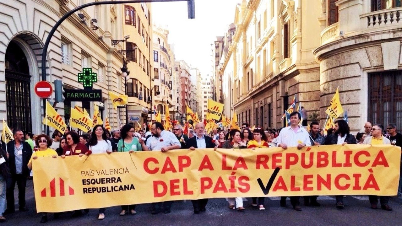 Manifestación de Esquerra Republicana del País Valencià.