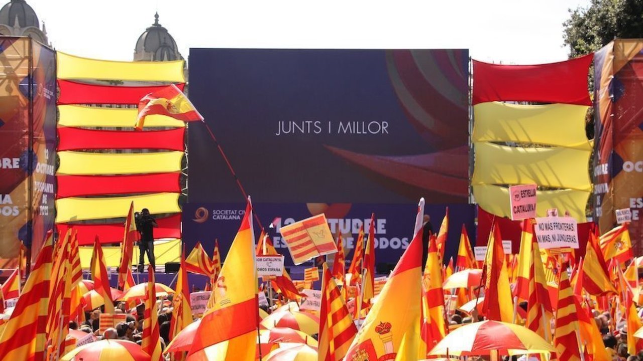 Celebración del 12 de octubre en Barcelona organizada por Societat Civil Catalana.