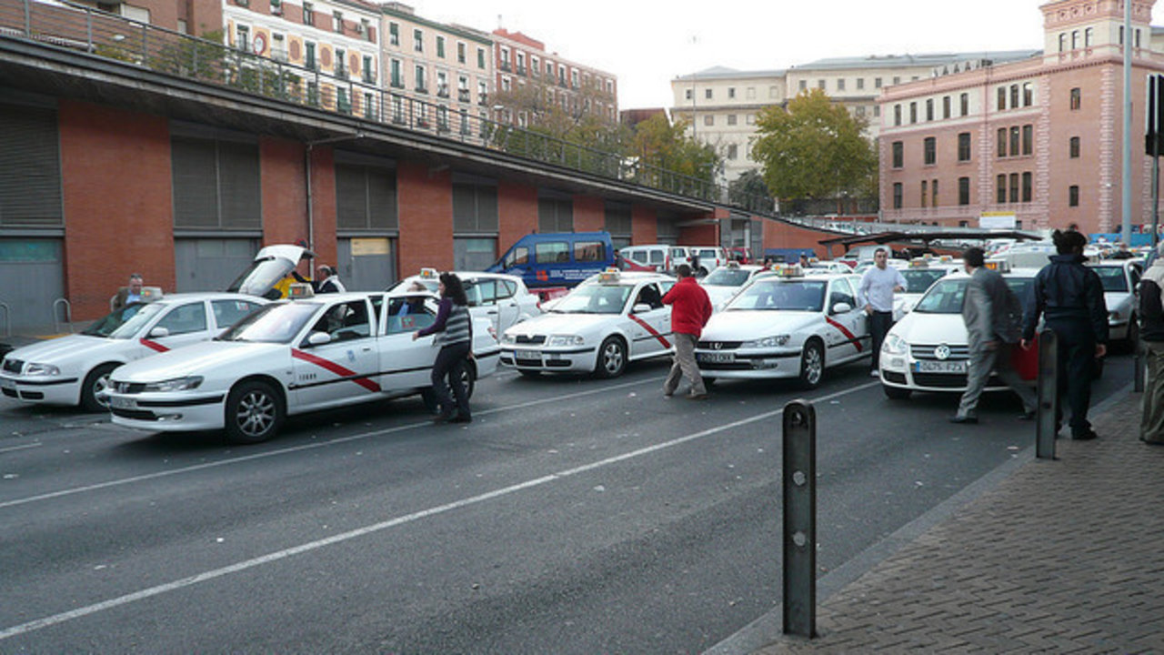 Zona de Taxis de la Estación de Atocha de Madrid