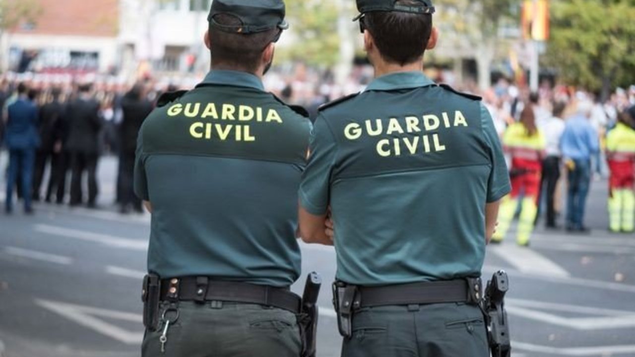 Agentes de la Guardia Civil. Foto: Álvaro García Fuentes (@alvarogafu)