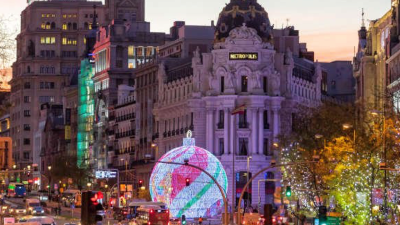 Alumbrado de Navidad en Gran Vía. Ayuntamiento de Madrid