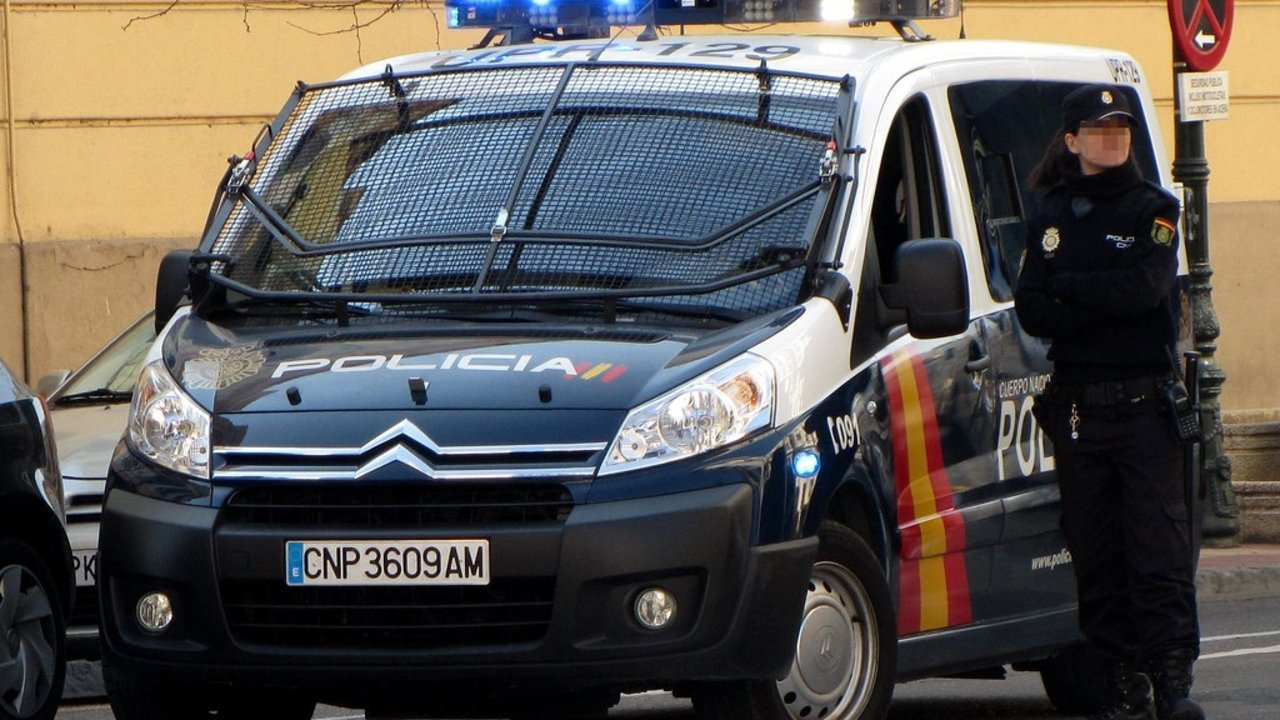 La Policía Nacional detiene en Oviedo a seis personas presuntamente vinculadas a un grupo violento de carácter juvenil.
