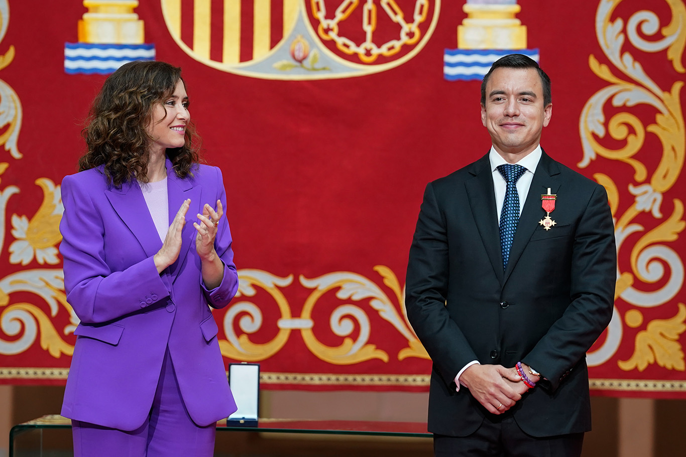 Díaz Ayuso entrega a Daniel Noboa la Meda la Internacional de la Comunidad de Madrid por su defensa de las “tan amenazadas democracia y libertad”