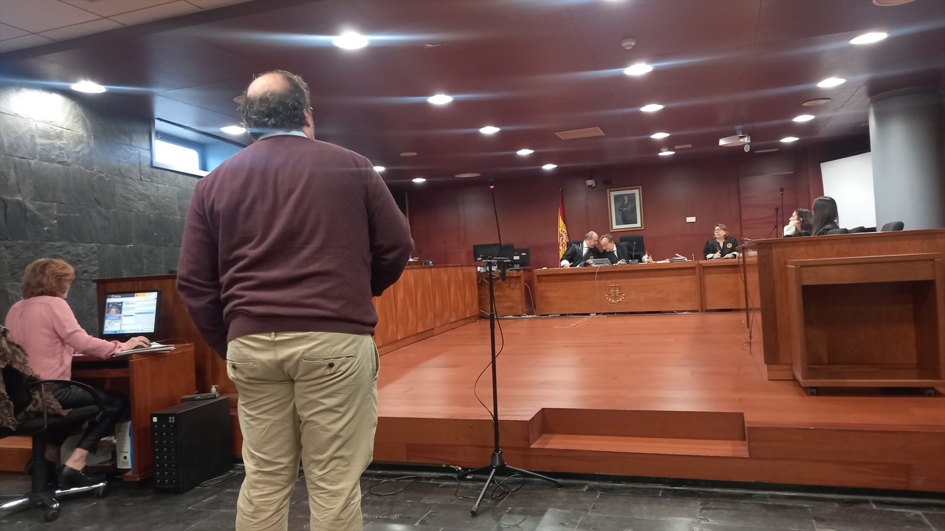 Alberto Casero en la vista previa celebrada este martes en la Audiencia Provincial de Cáceres.