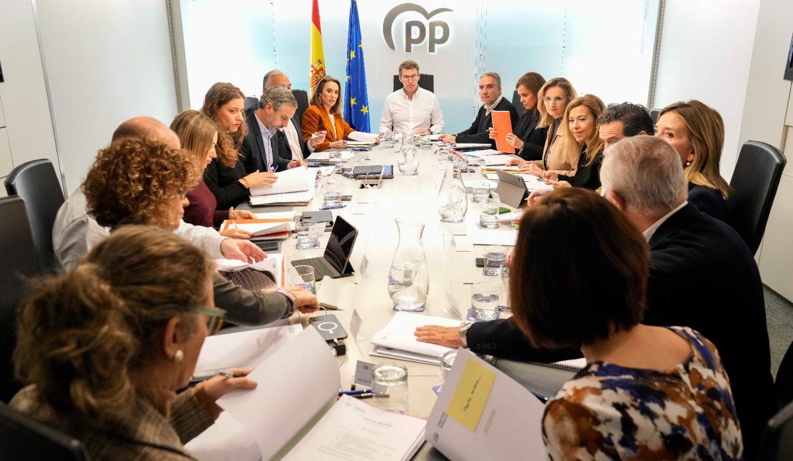 El líder del PP, Alberto Núñez Feijóo, preside la reunión del comité de dirección del PP, centrada en el 'caso Koldo'.